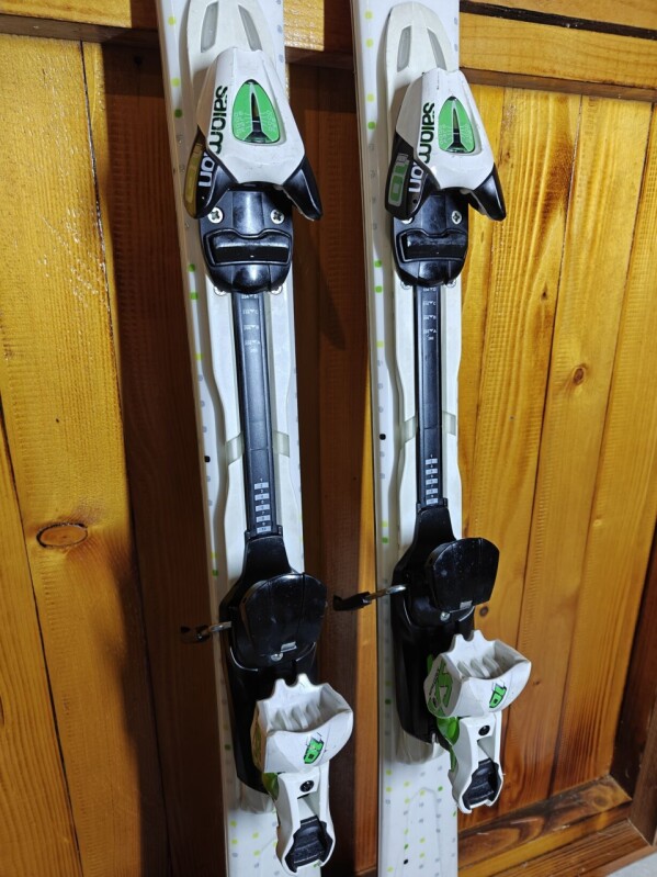 LYŽE SALOMON LIME 159CM